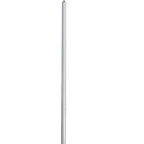 Straatlantaarnpost geïsoleerd op witte achtergrond