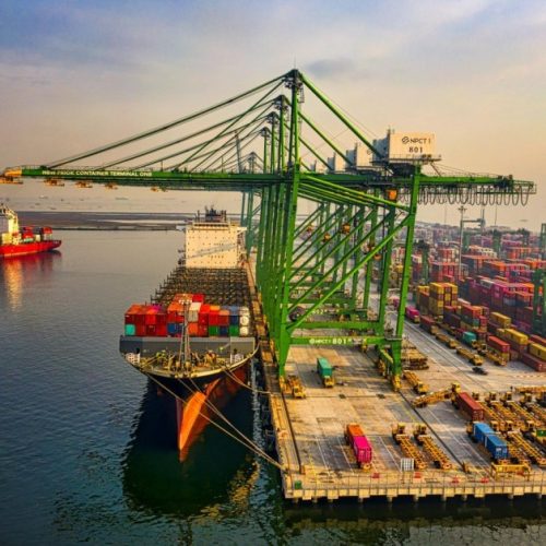 pexels-tomfisk-3856440 (1) (1)